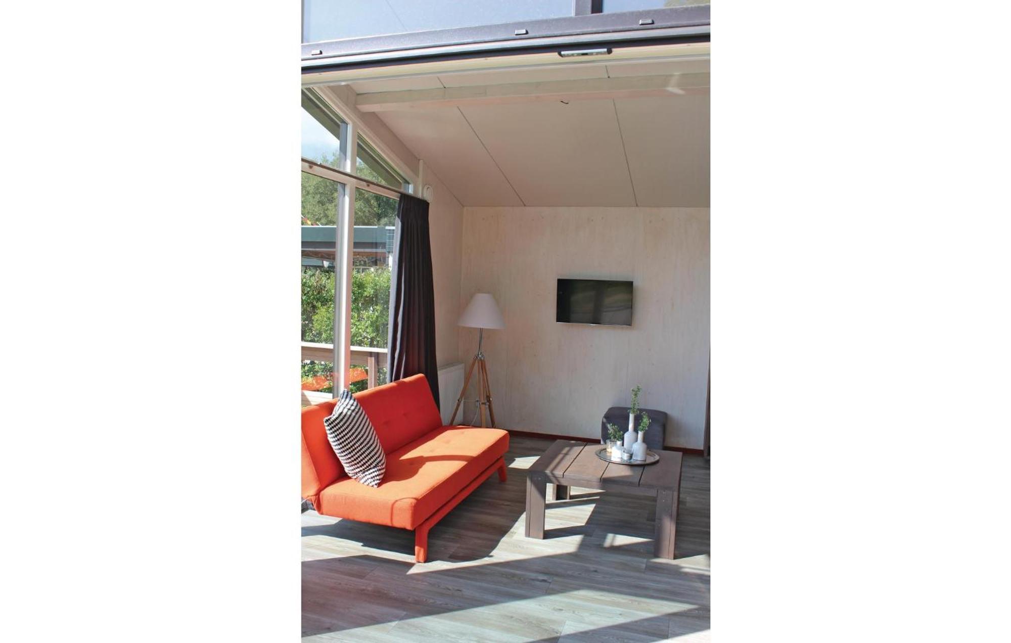 2 Bedroom Awesome Home In Sint-Annaland Екстер'єр фото